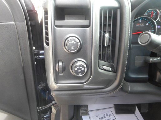 Used 2018 Chevrolet Silverado 1500 LTZ Z71 w/ Centennial Edition image 12