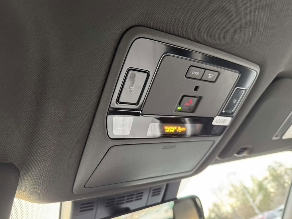 Used 2025 Lexus TX 500h AWD w/ Technology Package image 23