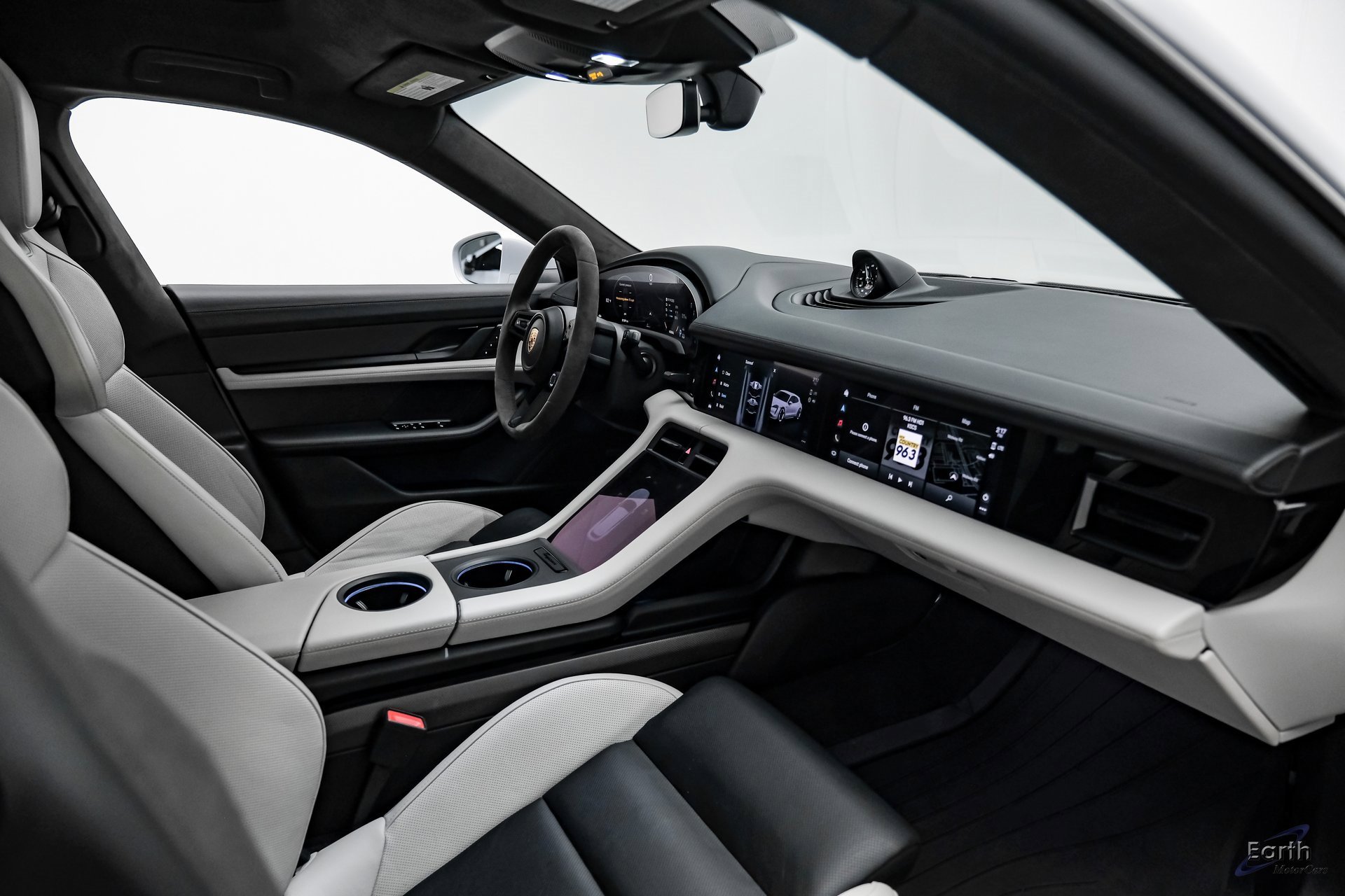 Used 2023 Porsche Taycan GTS w/ Premium Package image 41