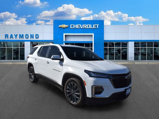 Used 2023 Chevrolet Traverse RS w/ LPO, Floor Liner Package AWD/4WD image 1