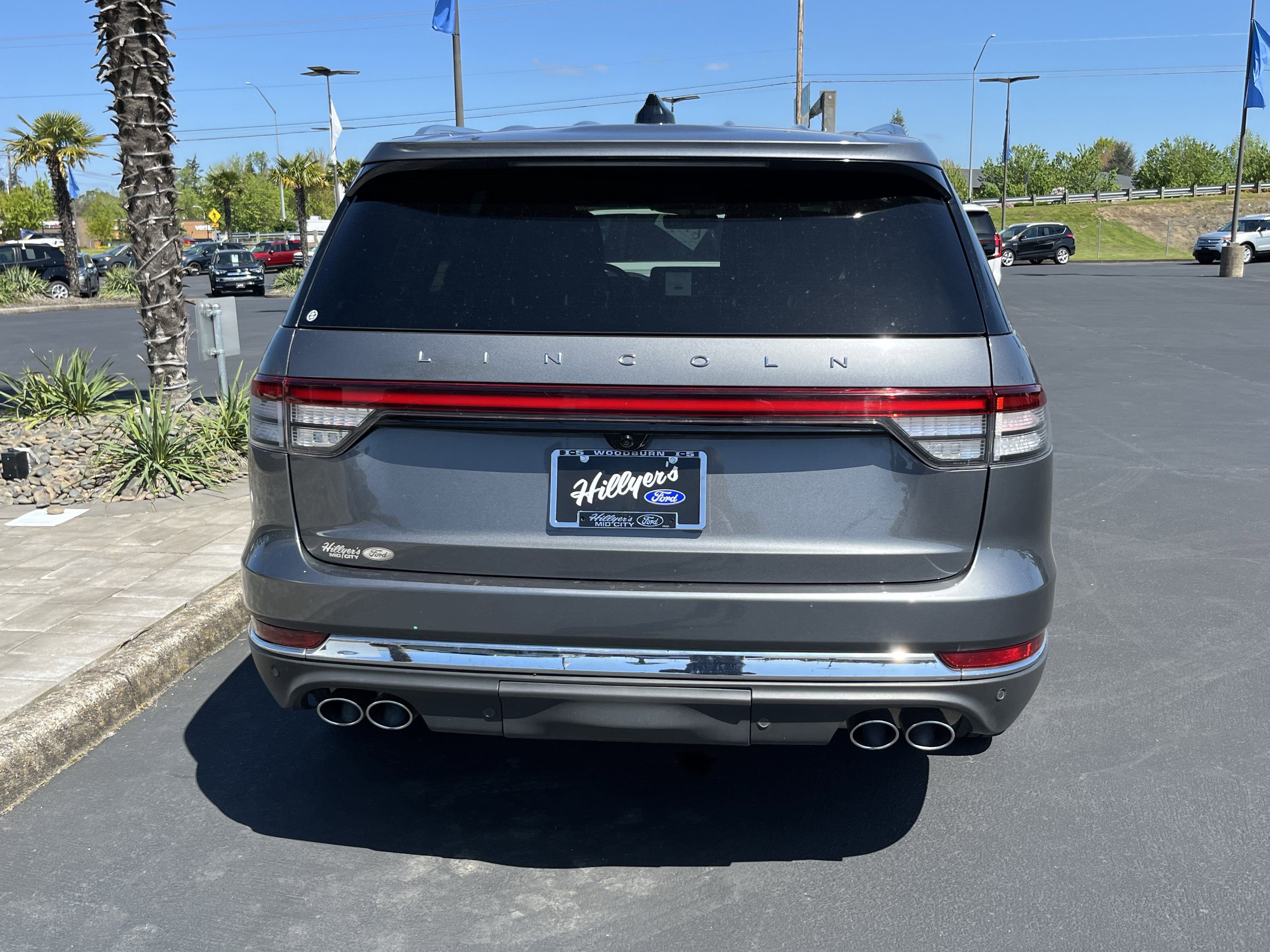 Used 2025 Lincoln Aviator Reserve w/ Equipment Group 201A AWD/4WD image 4