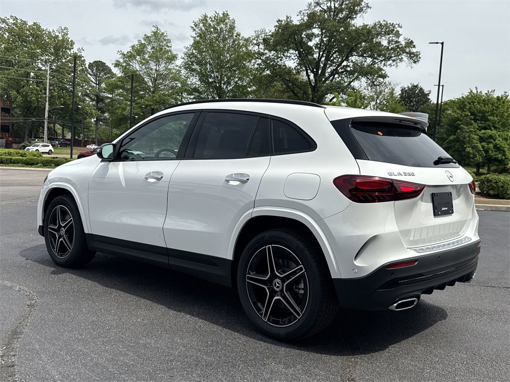 New 2025 Mercedes-Benz GLA 250 image 3