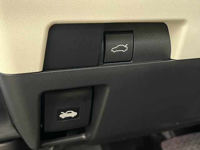 New 2026 Lexus ES 350e w/ Convenience Package FWD image 29