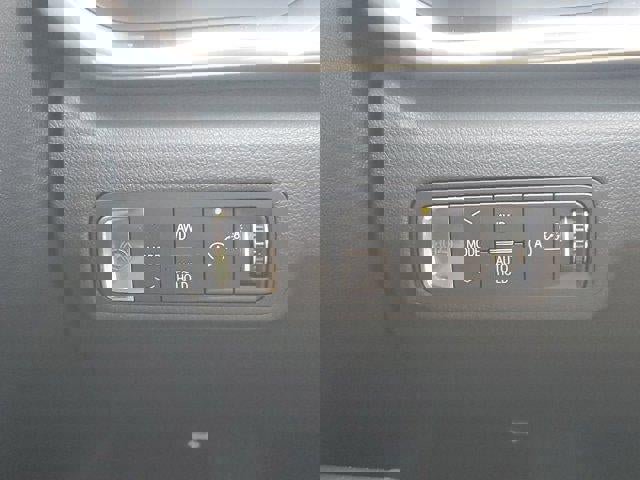 Used 2025 GMC Terrain Elevation image 30