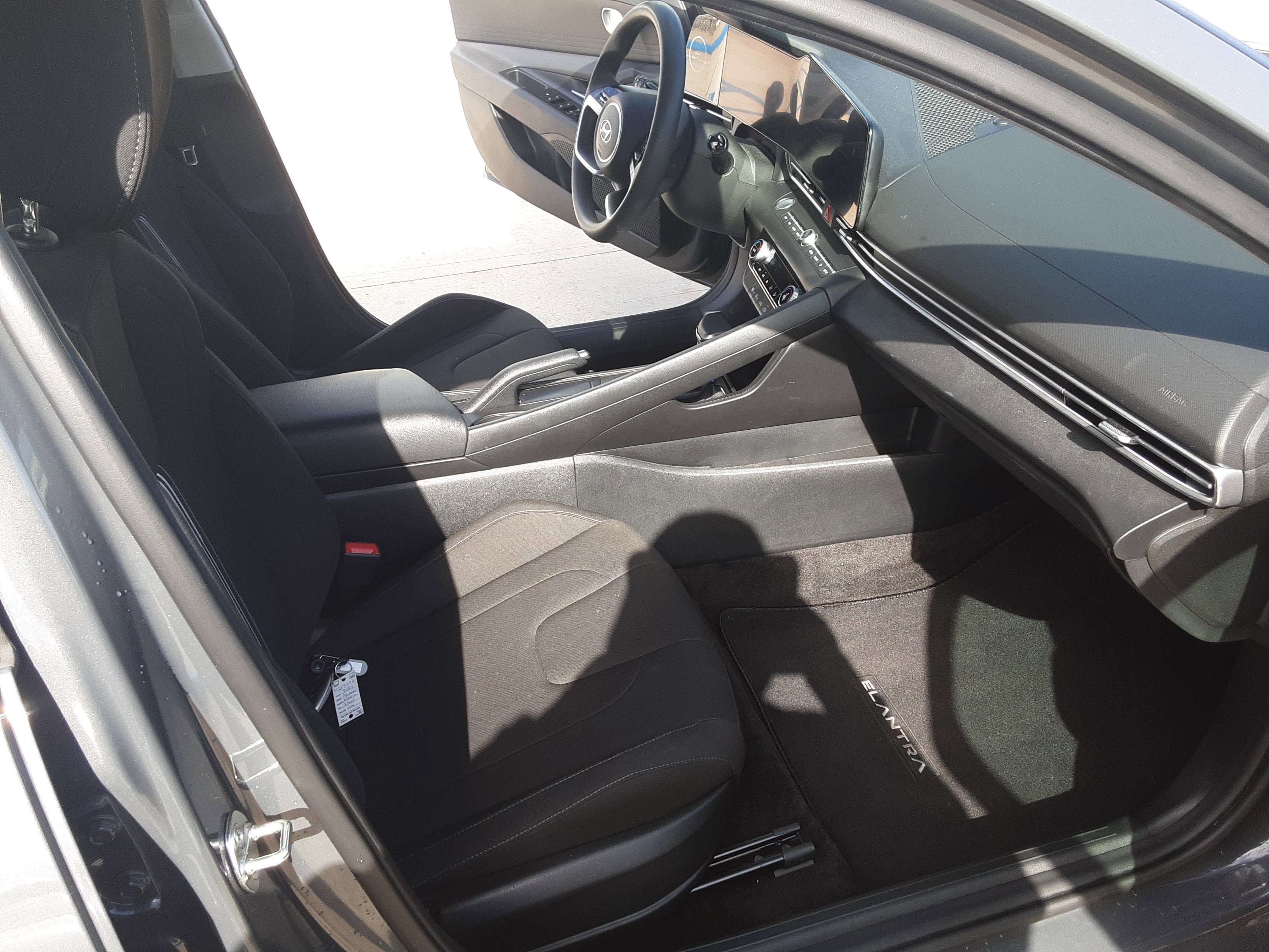 Used 2024 Hyundai Elantra SEL image 17