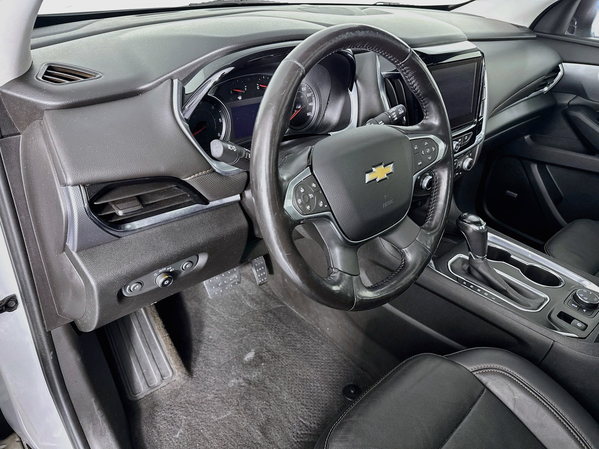 Used 2018 Chevrolet Traverse Premier w/ Redline Edition AWD/4WD image 9