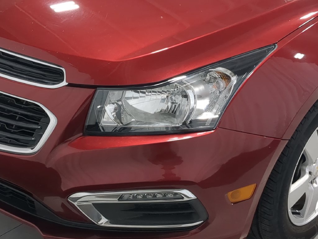 Used 2016 Chevrolet Cruze LT FWD image 14