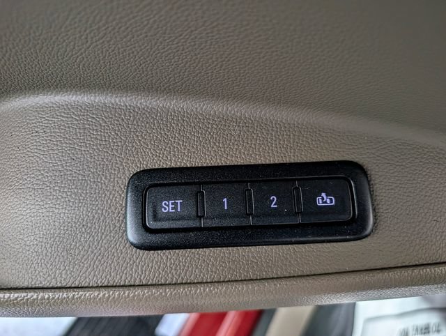 Used 2017 GMC Yukon XL SLT w/ HD Trailering Package RWD image 11