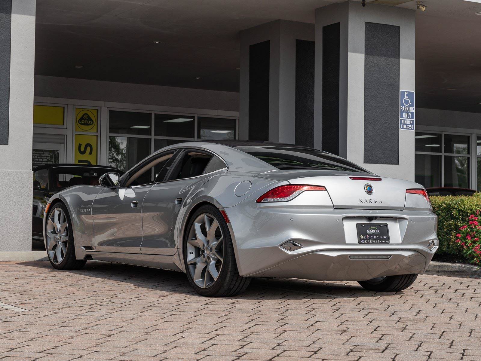 Used 2018 Karma Revero Luxury RWD image 21