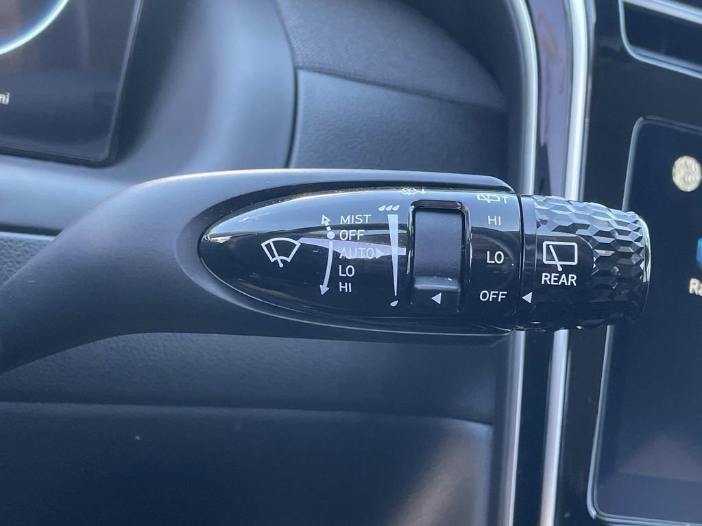 Certified 2024 Hyundai Tucson Limited image 18