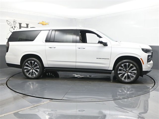 New 2025 Chevrolet Suburban High Country image 28
