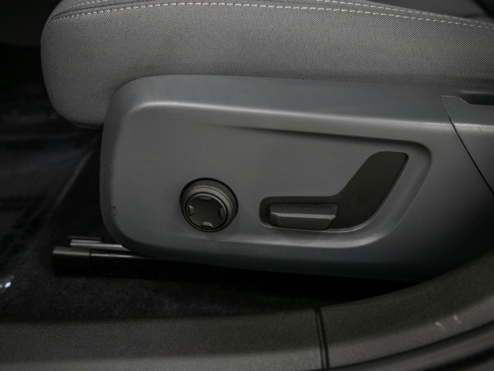 Used 2024 Polestar Polestar 2 AWD/4WD image 21