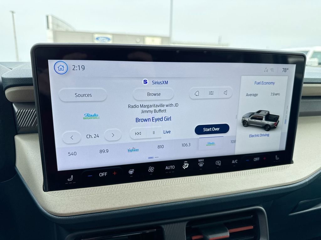 New 2026 Ford Maverick Lariat w/ 4K Tow Package image 14