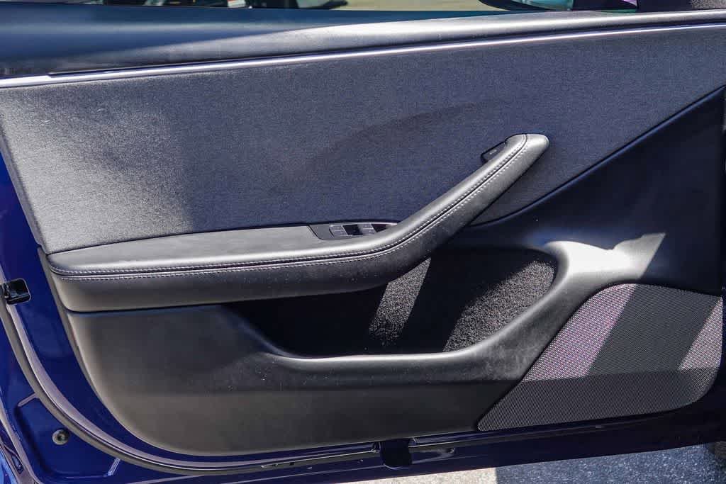 Used 2024 Tesla Model 3 Standard Range RWD image 18