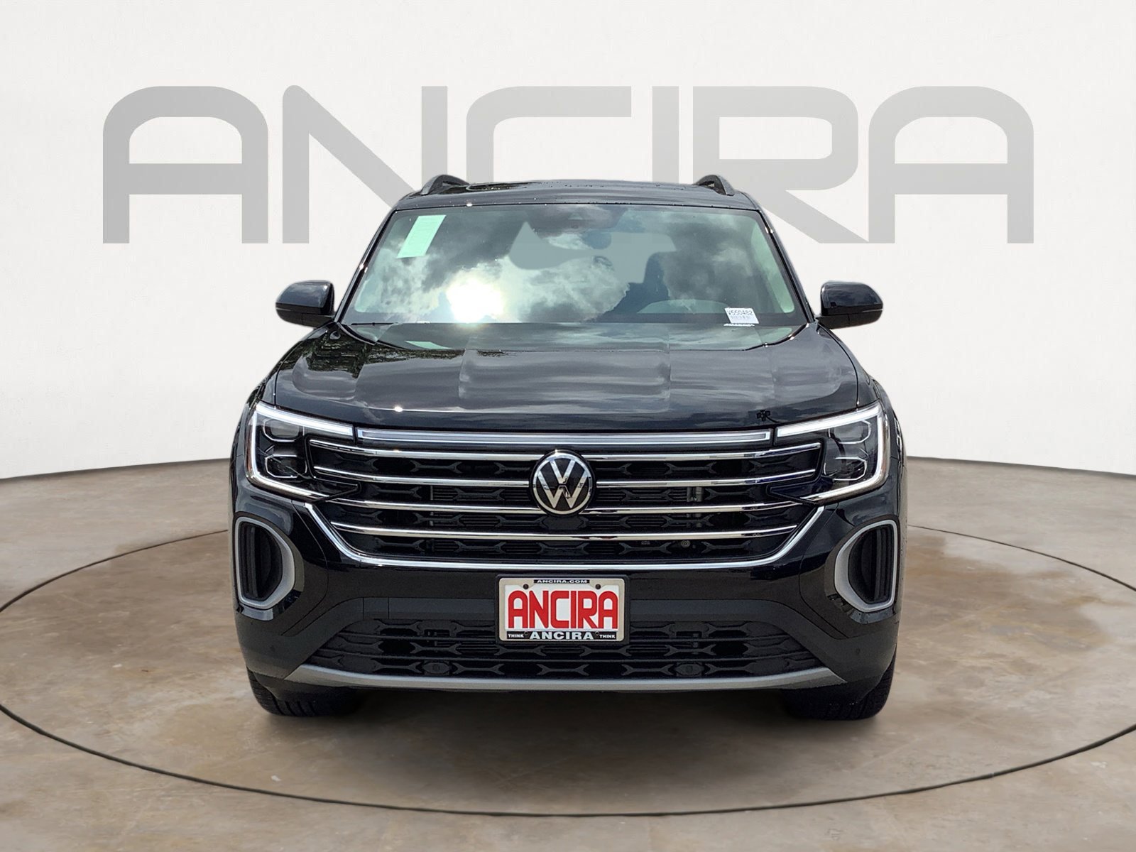 New 2025 Volkswagen Atlas SE FWD image 3