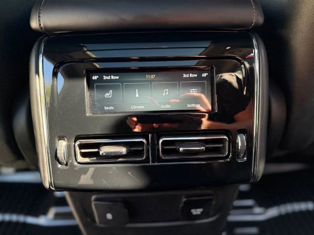 Used 2020 Lincoln Aviator Reserve w/ Equipment Group 201A image 18