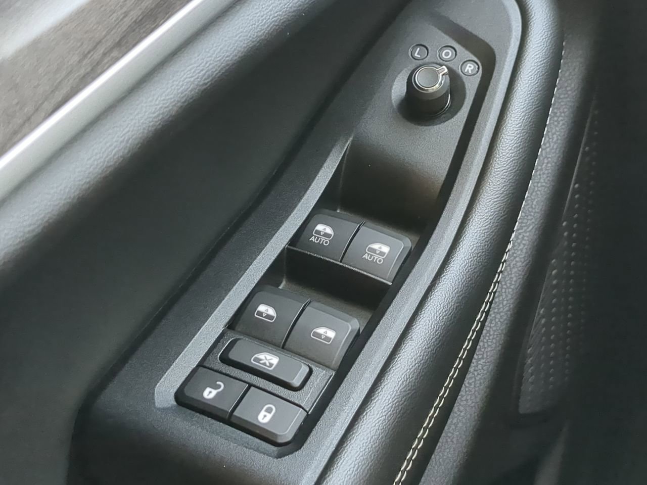 Certified 2024 Jeep Grand Cherokee Limited RWD image 23