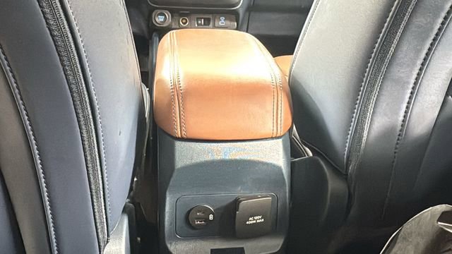 Used 2023 Ford Maverick Lariat w/ Lariat Luxury Package AWD/4WD image 35