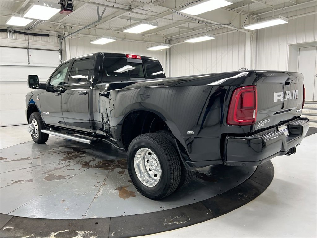Used 2025 RAM 3500 Laramie image 7