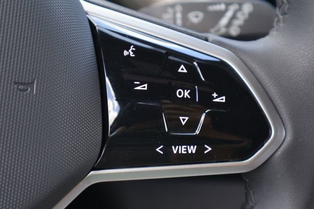 Certified 2023 Volkswagen ID.4 Pro AWD/4WD image 24