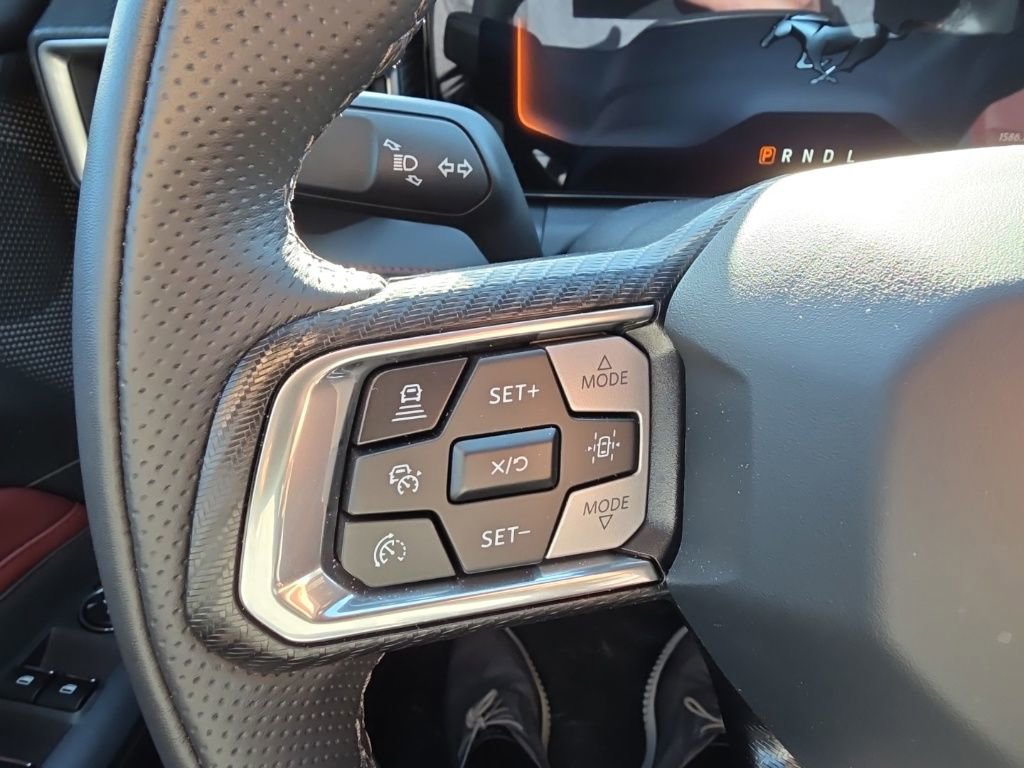 Used 2025 Ford Mustang Premium image 27