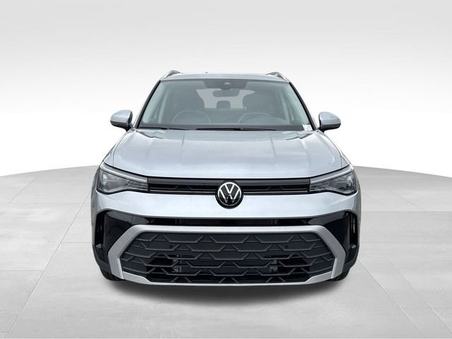 New 2026 Volkswagen Taos SE image 8