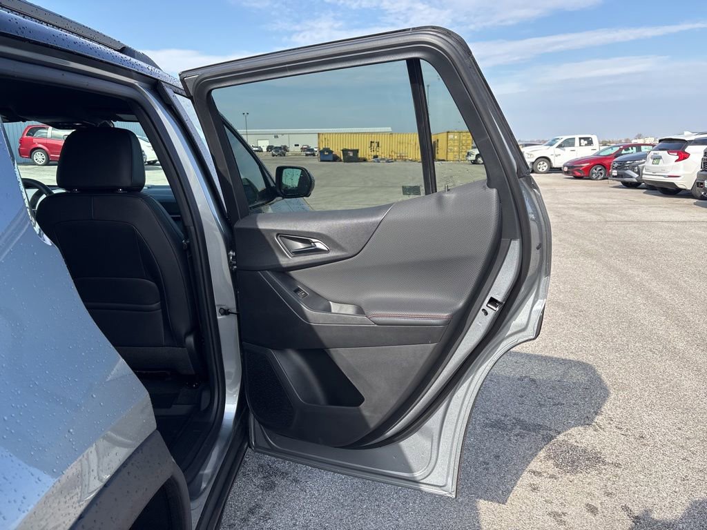 New 2026 Chevrolet Equinox RS image 14