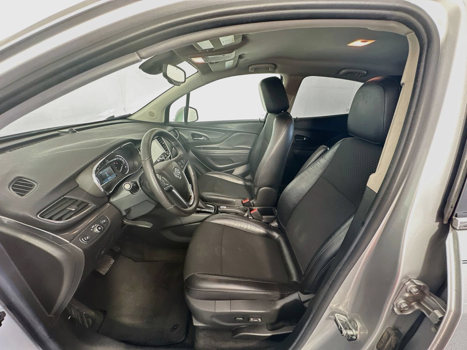 Used 2017 Buick Encore Preferred FWD image 18