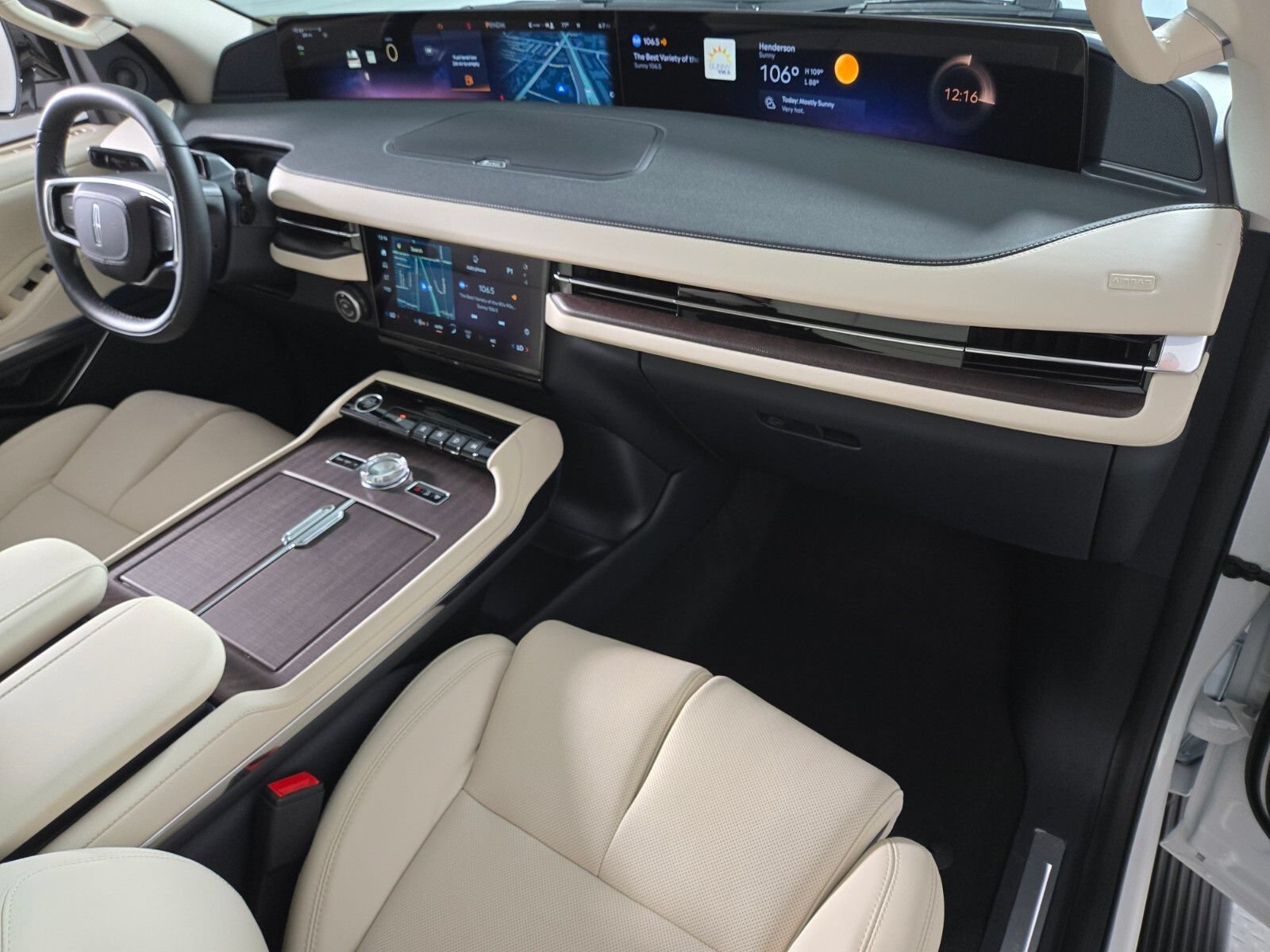 New 2027 Lincoln Navigator Premiere RWD image 21
