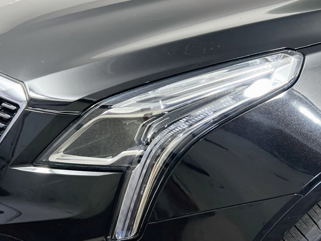 Used 2023 Cadillac XT5 Premium Luxury w/ Technology Package FWD image 11