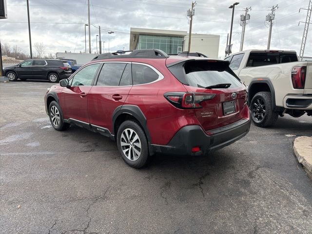 Used 2024 Subaru Outback Premium image 3