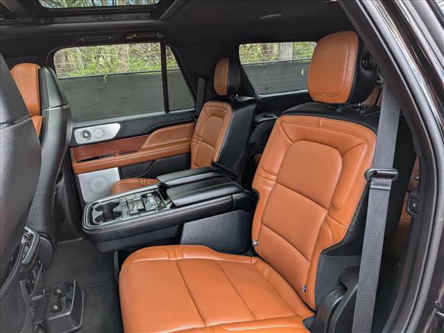 Used 2020 Lincoln Navigator Reserve w/ Equipment Group 208A Reserve image 29