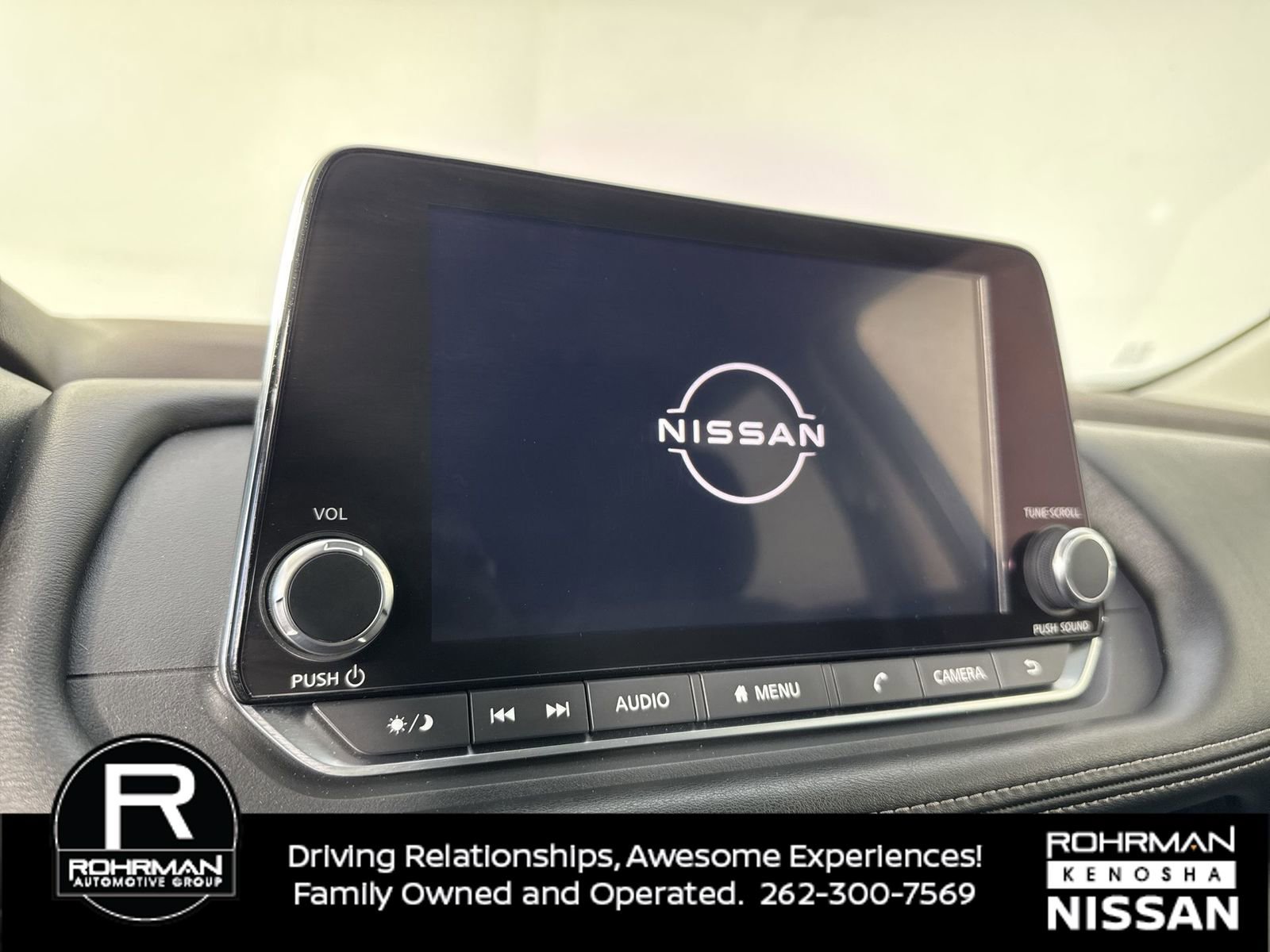 Used 2022 Nissan Rogue SV image 6