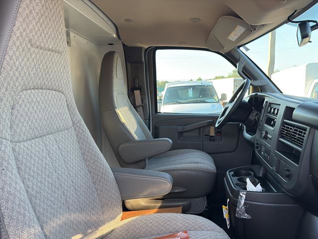 New 2025 Chevrolet Express 3500 w/ Power Convenience Package image 12