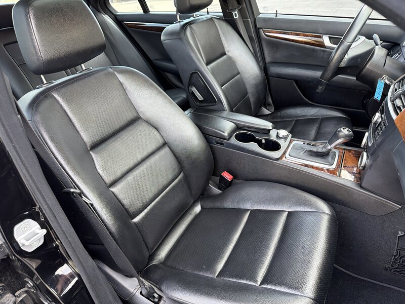Used 2012 Mercedes-Benz C 250 Sedan image 20