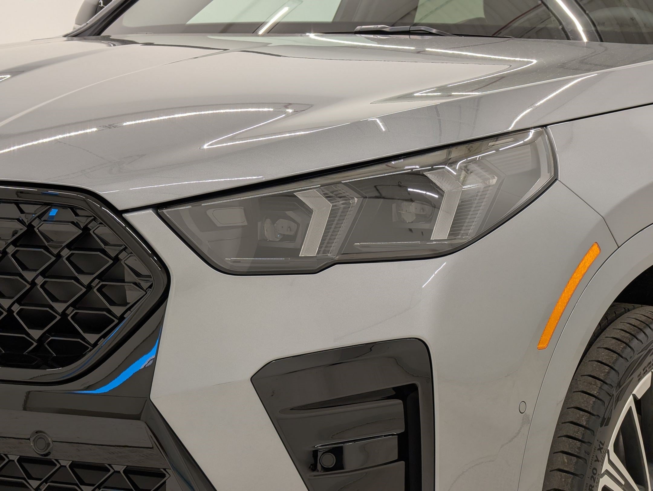 New 2026 BMW X2 xDrive28i w/ M Sport Package AWD/4WD image 11