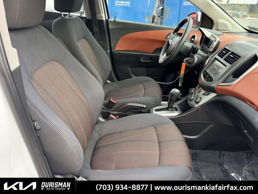 Used 2015 Chevrolet Sonic LT image 30
