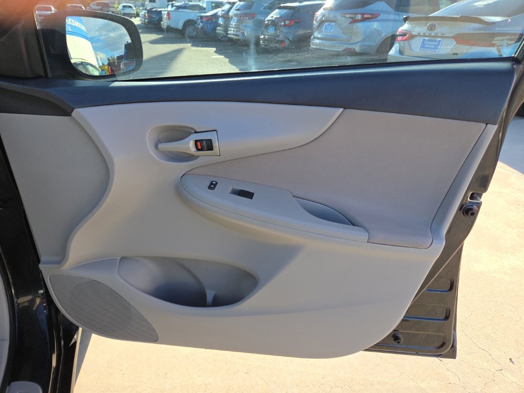 Used 2013 Toyota Corolla L FWD image 22