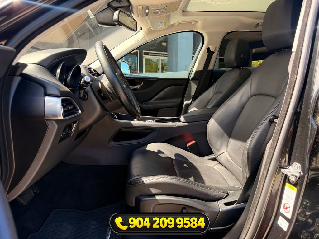 Used 2018 Jaguar F-PACE Premium image 23