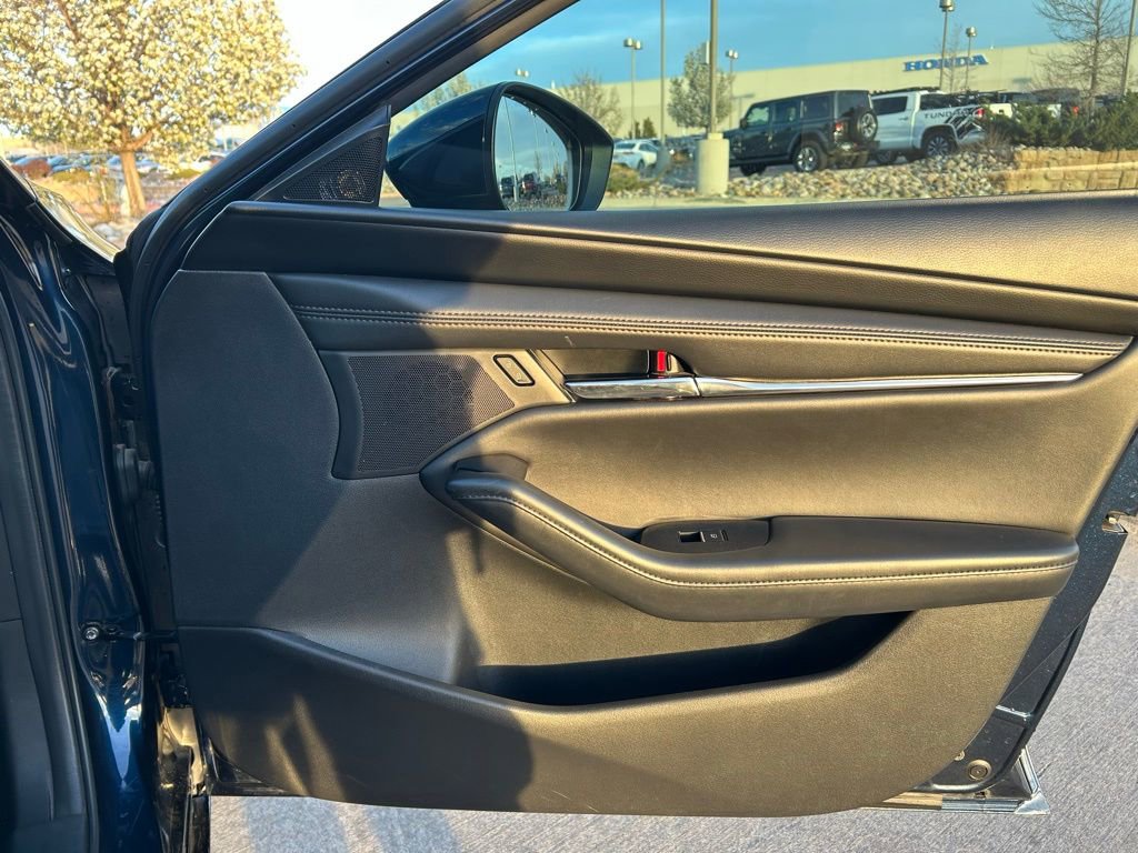 Used 2024 MAZDA MAZDA3 s image 30