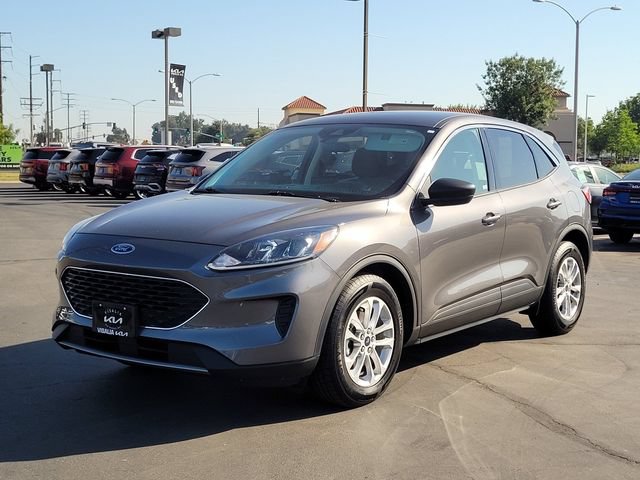 Used 2022 Ford Escape SE w/ Convenience Package FWD image 9