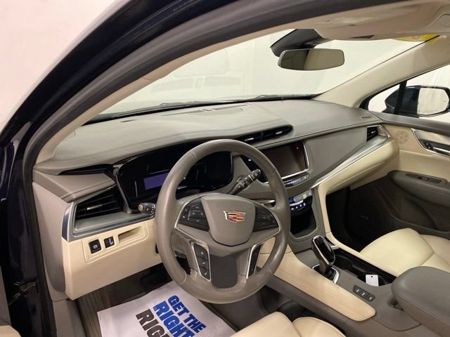 Used 2017 Cadillac XT5 Luxury w/ Driver Awareness Package AWD/4WD image 7