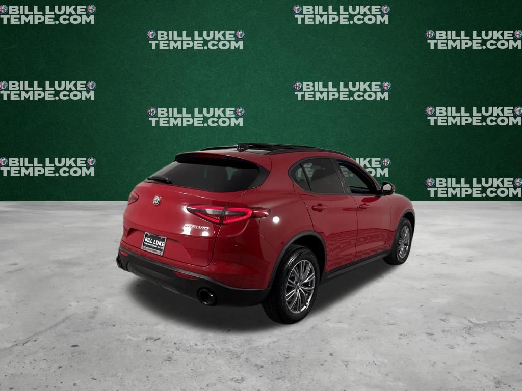 Used 2023 Alfa Romeo Stelvio Sprint image 7