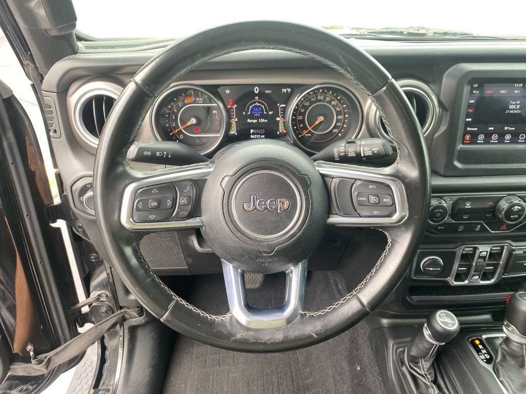 Used 2020 Jeep Wrangler Unlimited Sahara AWD/4WD image 12
