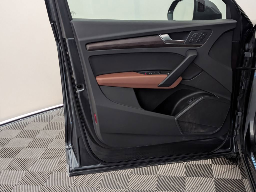 Used 2022 Audi Q5 2.0T Premium w/ Convenience Package image 51