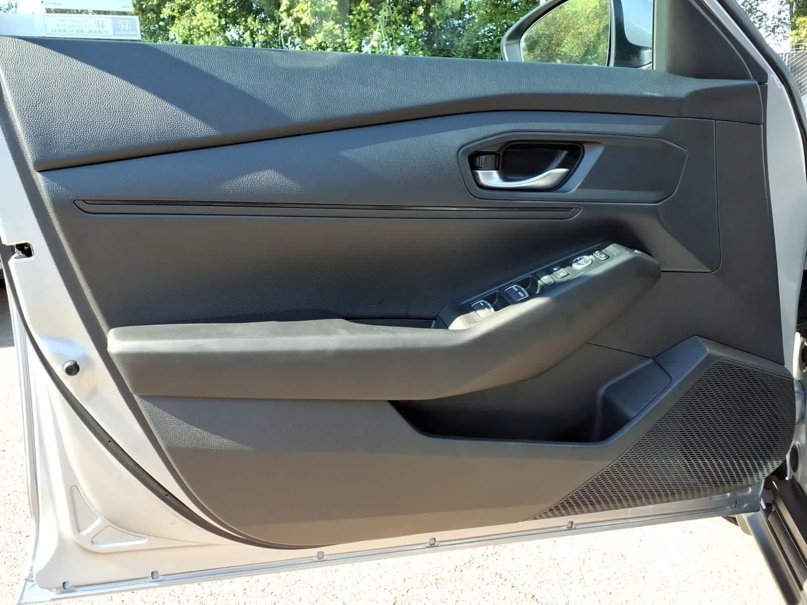 Used 2023 Honda Accord LX image 12