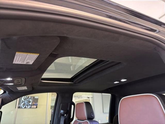 Used 2024 GMC Sierra 3500 Denali Ultimate image 2