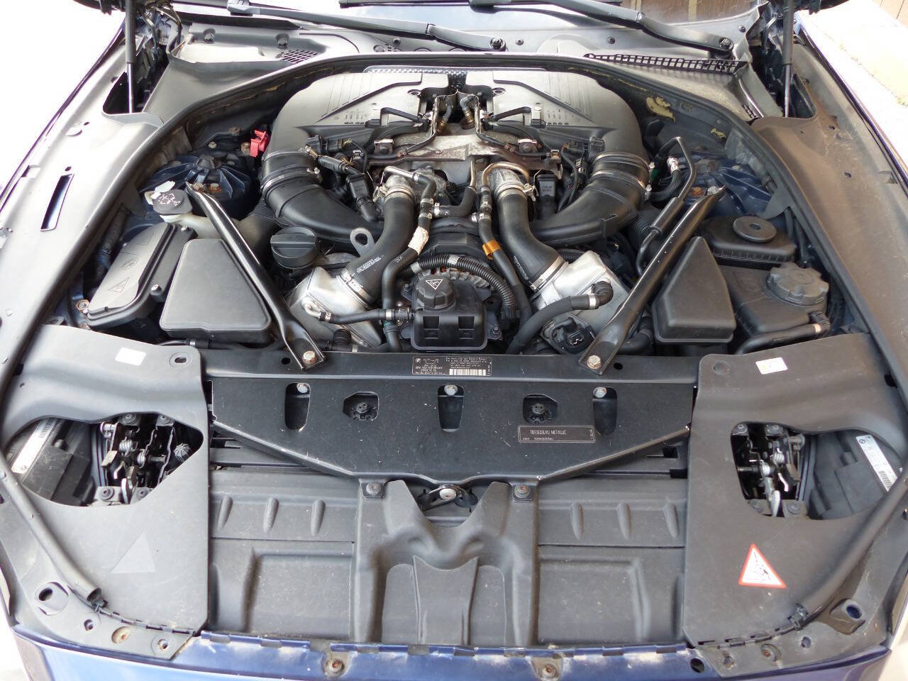 Used 2012 BMW 650i Convertible RWD image 22