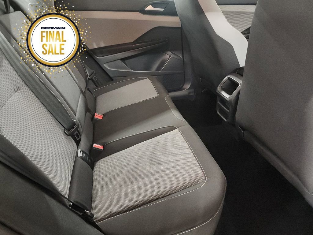 Used 2022 Volkswagen Taos S image 18