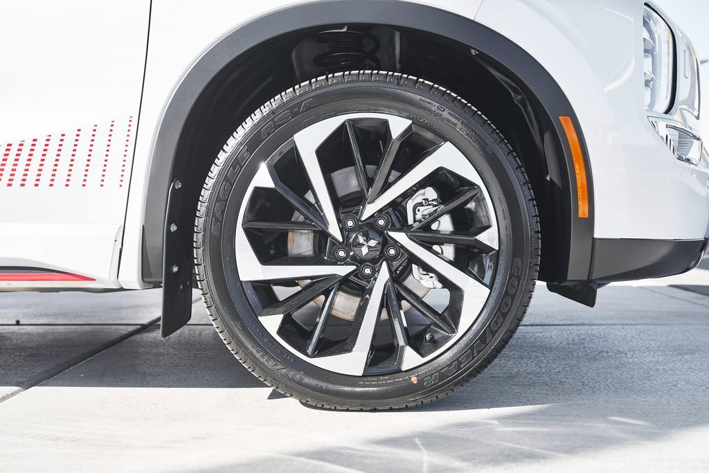 Used 2024 Mitsubishi Outlander Ralliart image 10